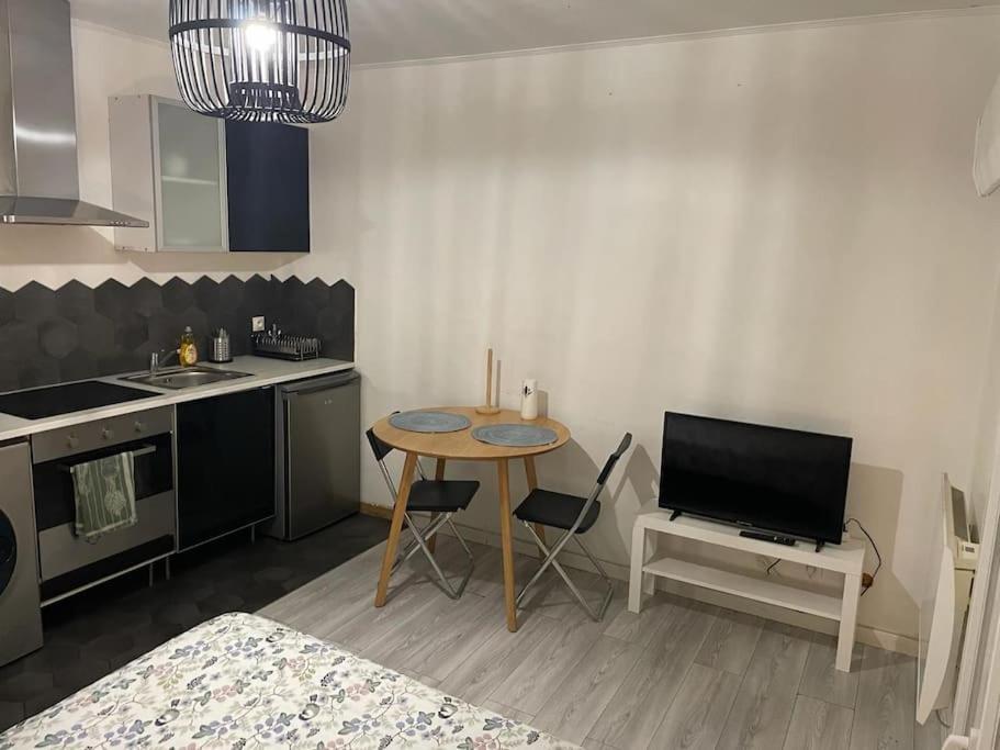 Studio One Proche Ligne 14 Kremlin Bicetre Arcueil Exteriör bild